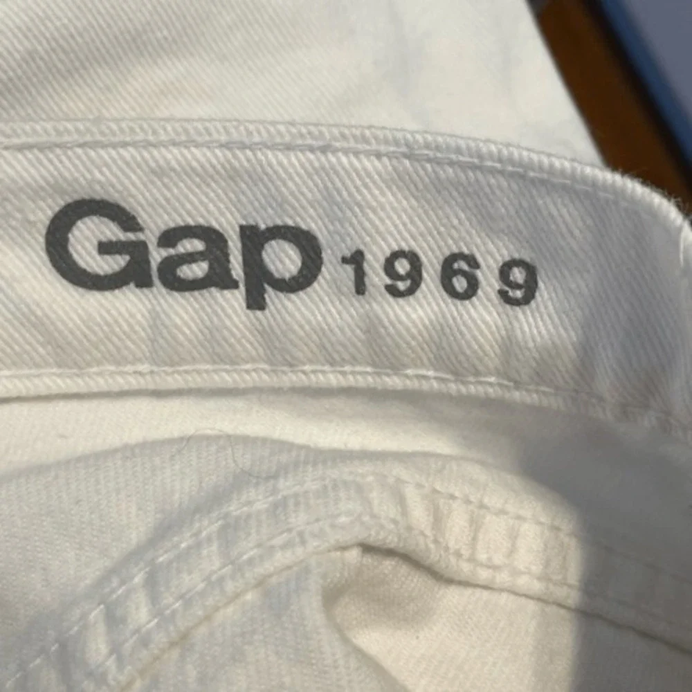 Gap 1969 Original 5 Pocket Jean Shorts High Rise White‎ Cuffed Denim 12